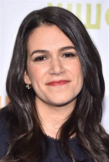 Abbi Jacobson Net Worth