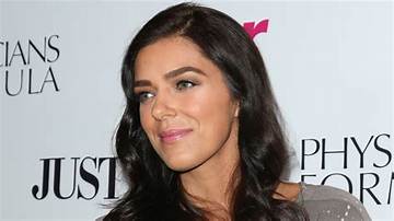 Adrianne Curry Net Worth