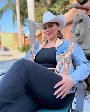Alejandra Rojas Net Worth