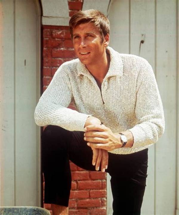 Alex Cord Net Worth