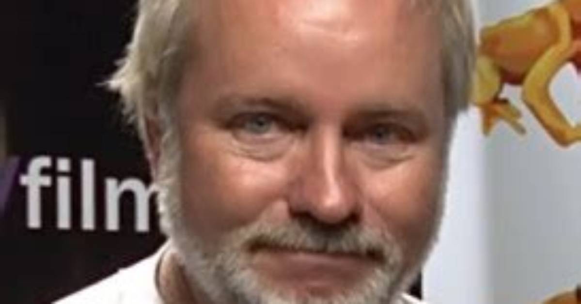 Alex Hyde-White Net Worth