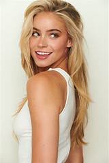 Alexa Blair Robertson Net Worth