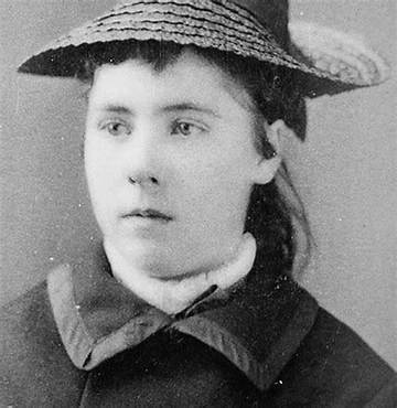 Alice Borden Net Worth