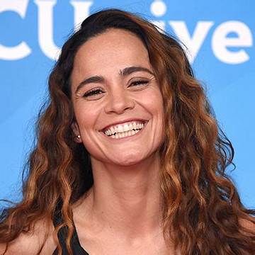 Alice Braga Net Worth