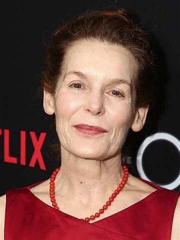 Alice Krige Net Worth