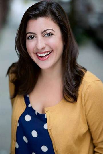 Alyson Leigh Rosenfeld Net Worth