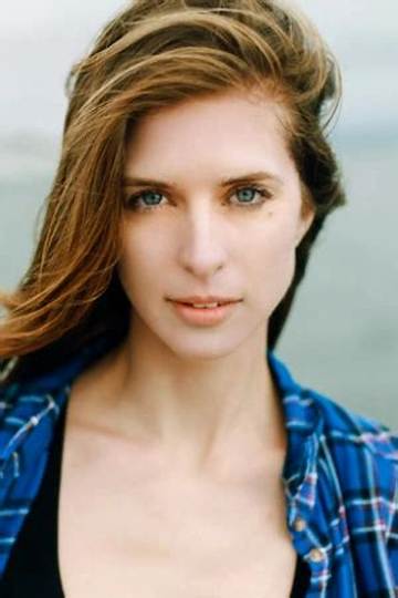 Amanda Adrienne Smith Net Worth