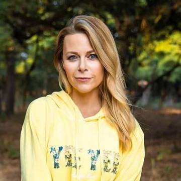 Amber Lee Bartlett Net Worth