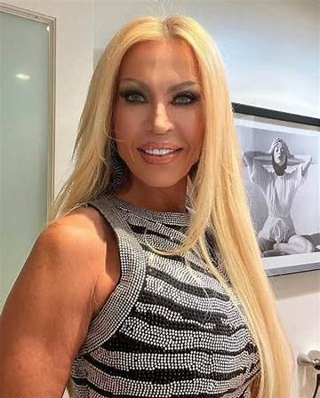 Amber Lynn Bach Net Worth