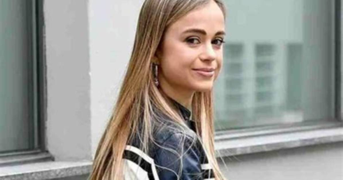 Amelia H%C3%B6Y Net Worth 160. Jpg
