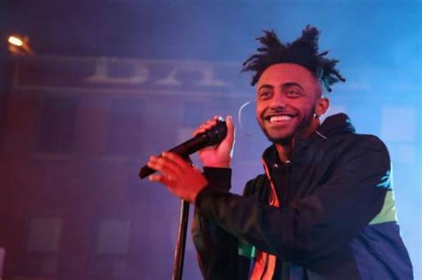 Amine Net Worth