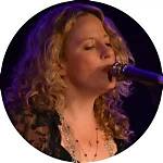 Amy Helm Net Worth