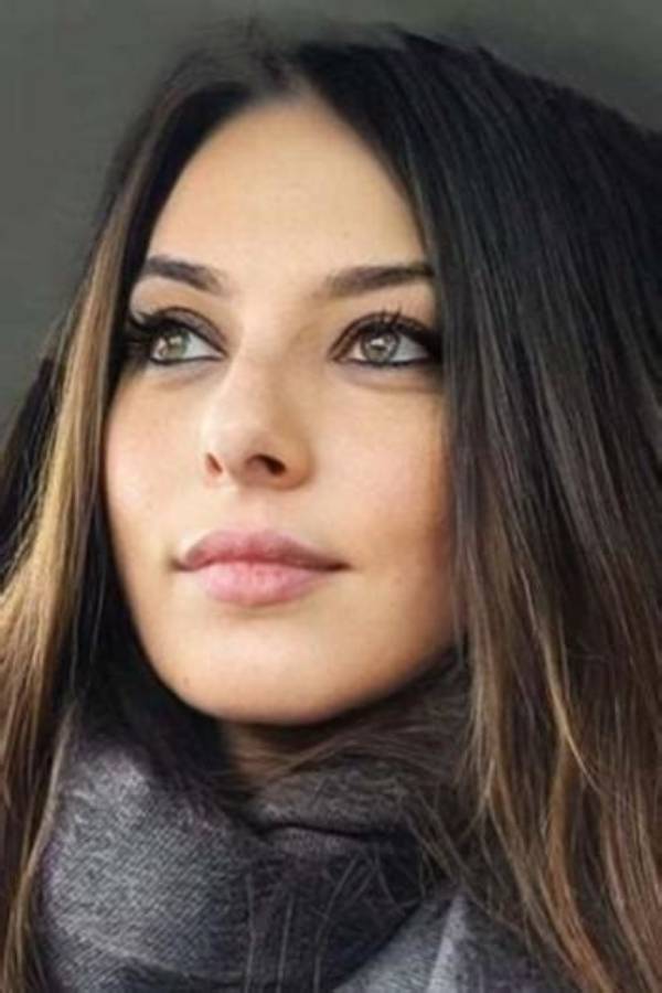 Ana Esther Alborg Net Worth