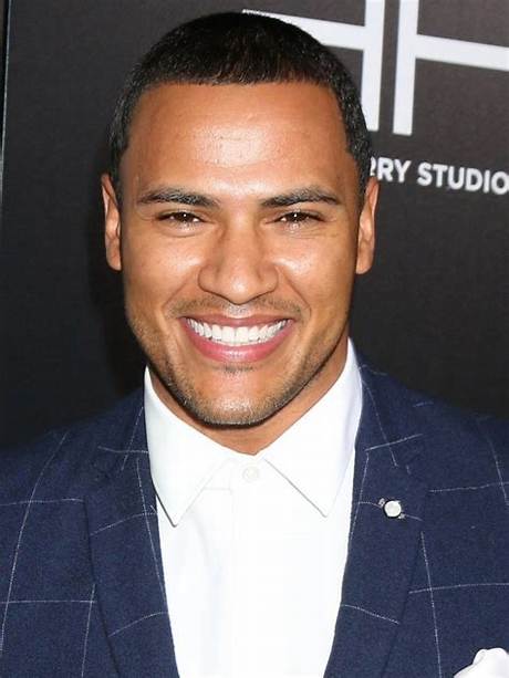 Andre Hall Net Worth