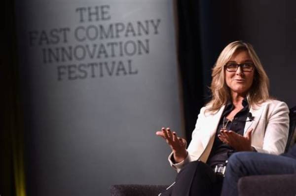 Angela Ahrendts Net Worth