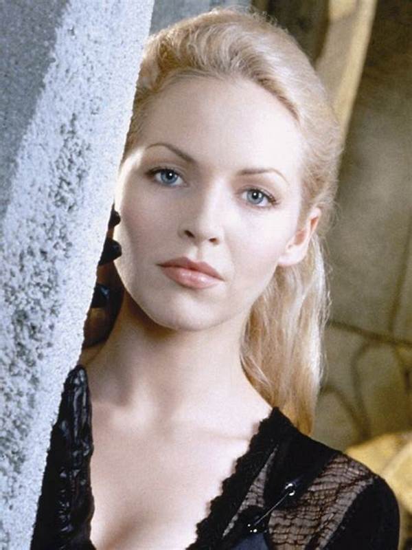 Angela Marie Dotchin Net Worth
