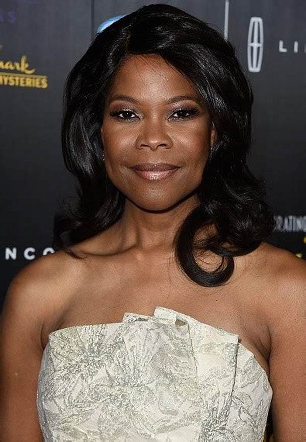 Angela Robinson Net Worth
