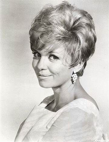Ann Elder Net Worth