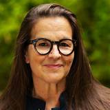 Annie Jacobsen Net Worth