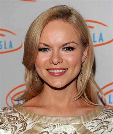 Anya Monzikova Net Worth