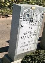 Arnold Manoff Net Worth