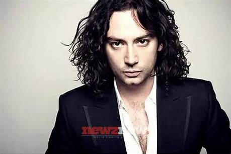 Athan Maroulis Net Worth