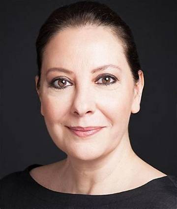 Ayda Aksel Net Worth