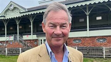 Barry Lowe Net Worth