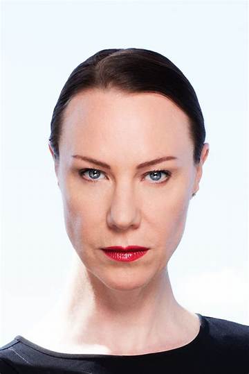 Belinda Mcclory Net Worth