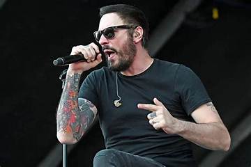 Benjamin Burnley Net Worth