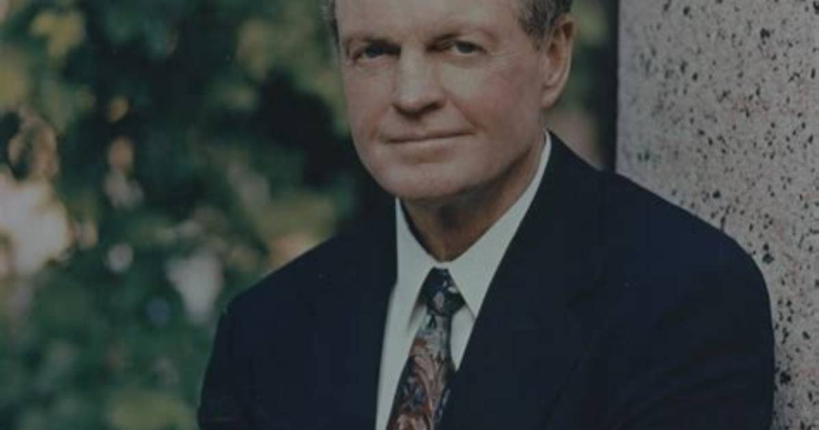 Bert%C3%Adn Osborne Net Worth 150. Jpg
