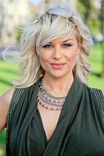 Bobbie Brown Net Worth