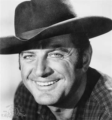 Brad Dexter Net Worth