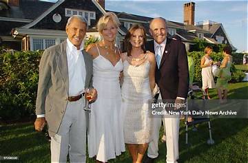 Brenda Siemer Scheider Net Worth