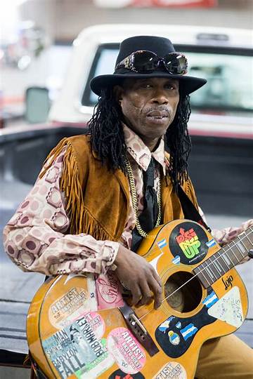Brushy One String Net Worth