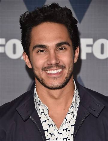 Carlos Pena, Jr. Net Worth