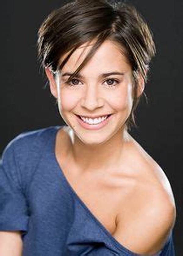 Carlota Olcina Net Worth