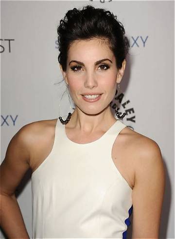 Carly Pope Net Worth
