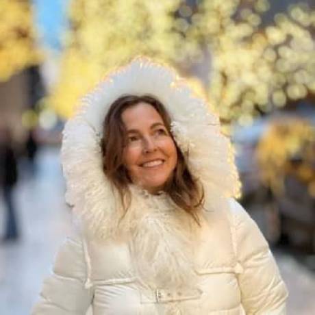 Caroline Somers Net Worth