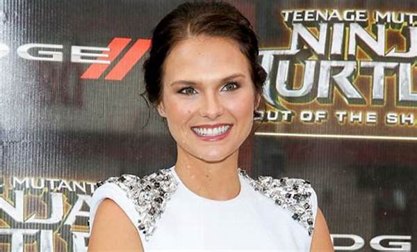 Cassandra Jean Net Worth