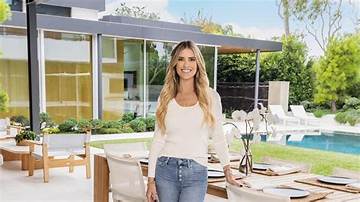 Christina Hall Net Worth
