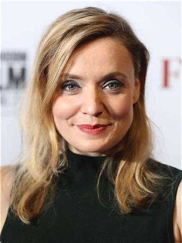 Christine Bottomley Net Worth