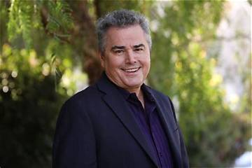 Christopher Kingsley Net Worth