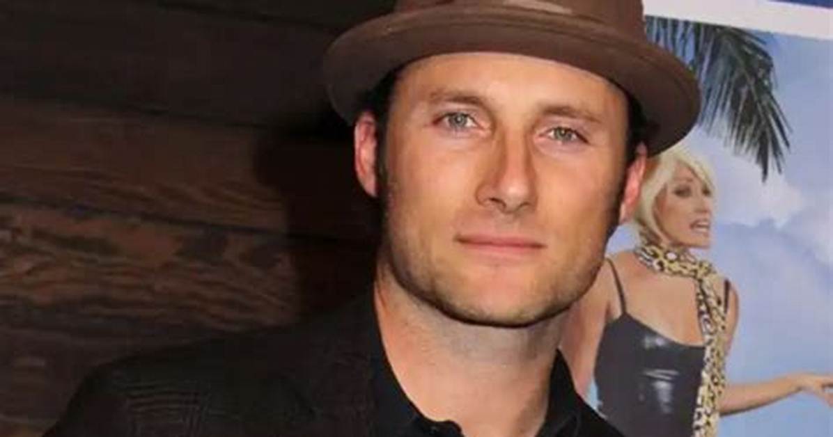 Christopher Stills Net Worth