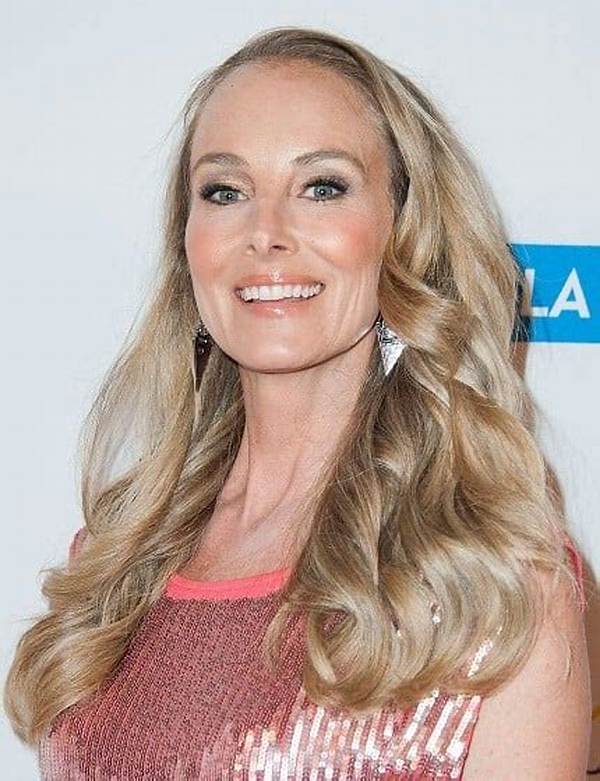 Chynna Phillips Net Worth