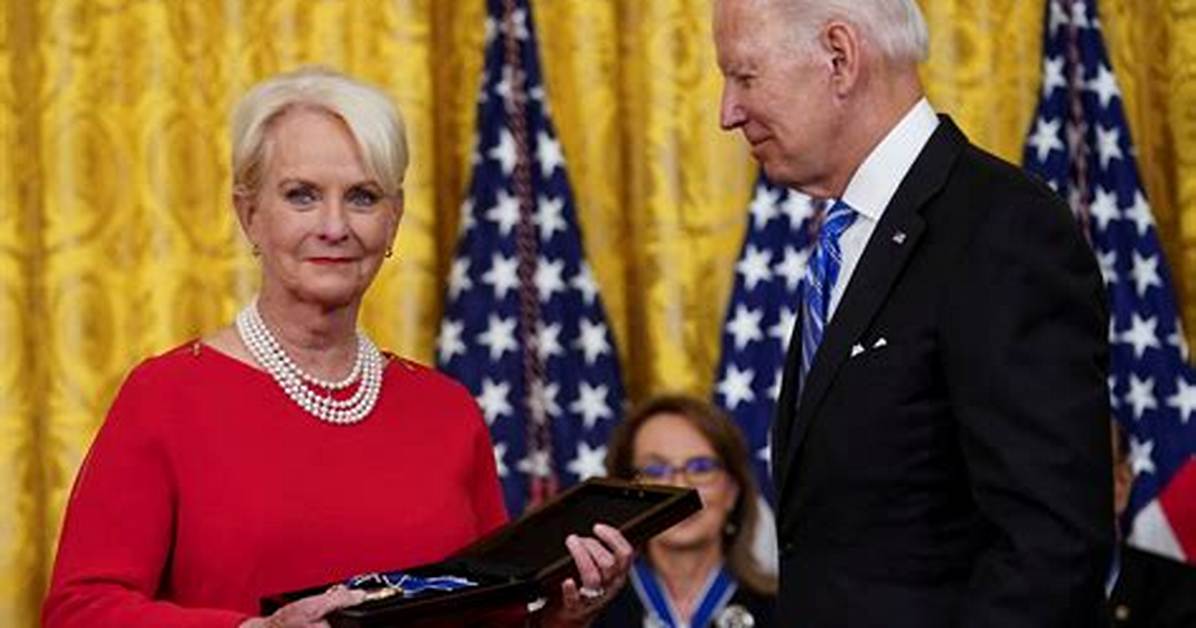 Cindy Mccain Net Worth
