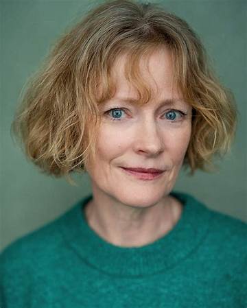 Claire Skinner Net Worth