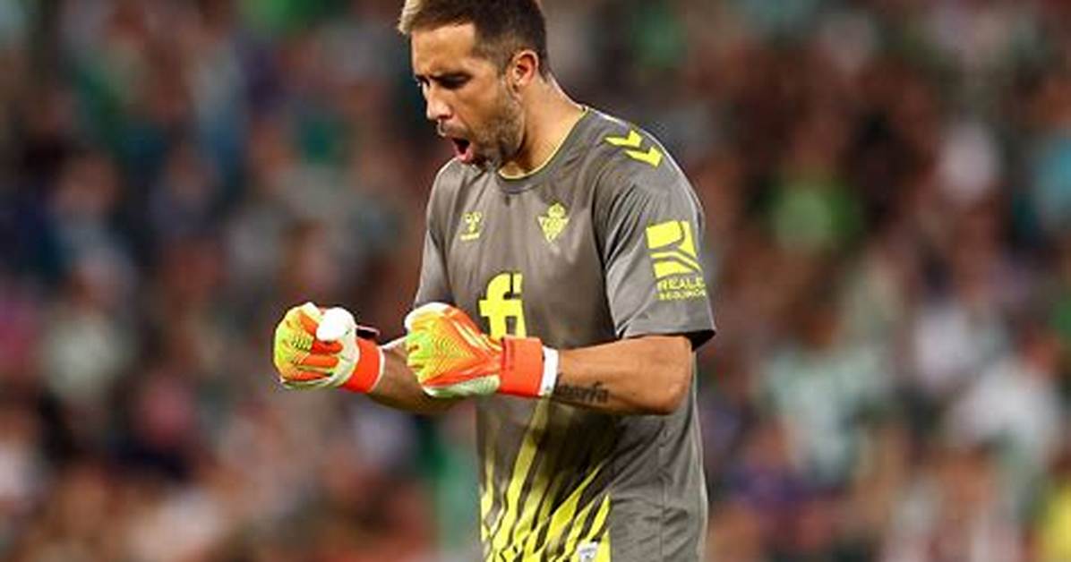 Claudio Bravo Net Worth