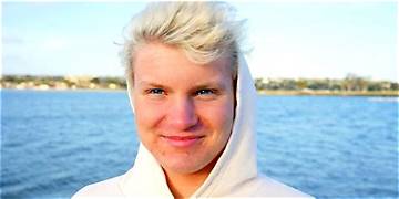 Claudius Vertesi Net Worth