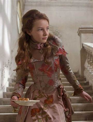 Dakota Blue Richards Net Worth